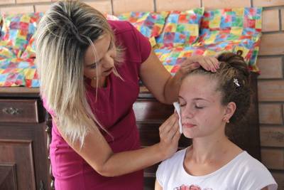 Creas de Içara promove tarde da beleza para mais de 40 mulheres 