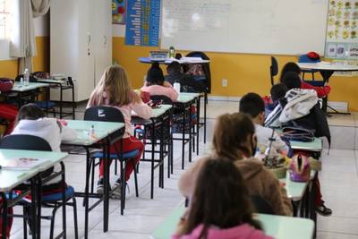 Secretaria de Educação de Içara abre processo seletivo para a contratação de 34 vagas