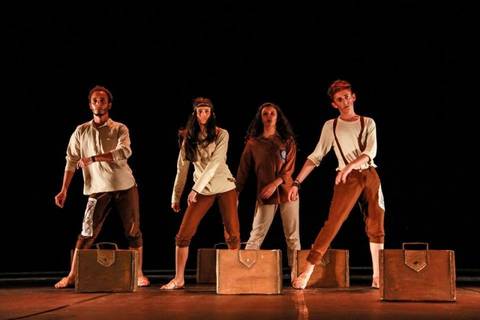 Espetáculo Fora do Eixo traz união da dança com a arte contemporânea