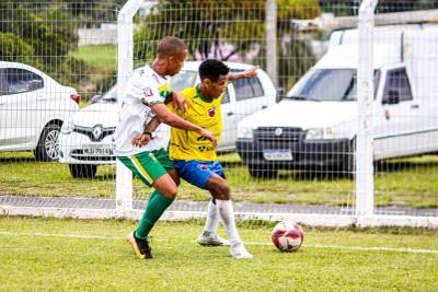 Vila Nova vence o Içara fora de casa e abre vantagem na semifinal da Copa Sul dos Campeões