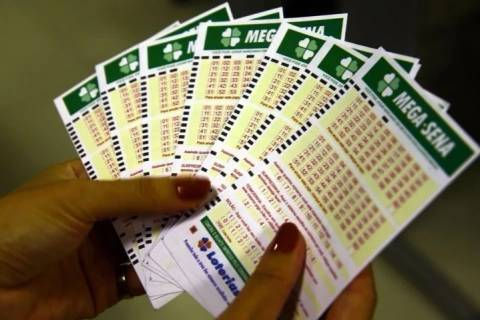 Mega-Sena sorteia prêmio estimado de R$ 27 milhões neste sábado