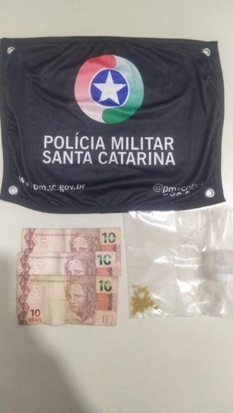 Trio é detido por tráfico de drogas e associação para o tráfico em Criciúma