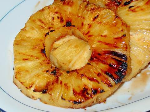 Abacaxi Grelhado com Grand Marnier