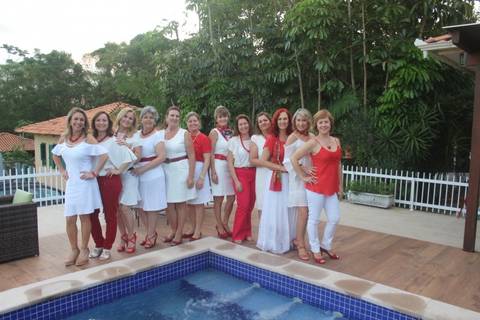 12 Damas em Festa