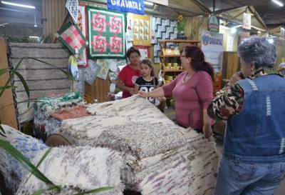 ​Feira de Produtos Coloniais é vitrine para os produtores locais