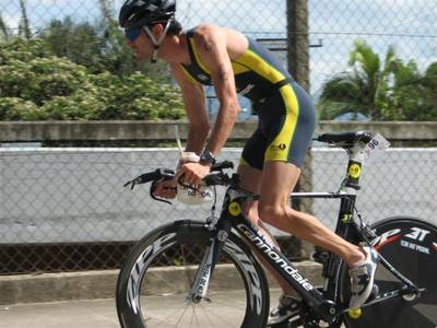 Triatleta Santiago Mendonça é campeão em Jaraguá do Sul