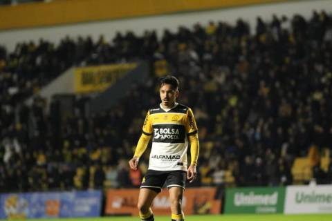 Gui Lobo projeta partida contra o Sport, convoca torcida carvoeira e afirma sonhar com o acesso à Série A