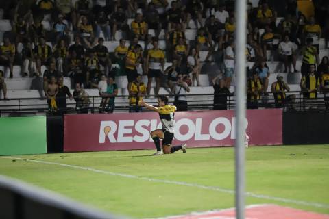 Com hat-trick de Nicolas, Criciúma goleia o Concórdia e está na semifinal da Taça Acesc