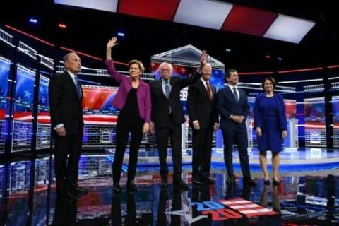 Pré-candidatos democratas à Casa Branca retomam campanha após debate acirrado