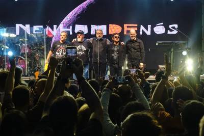 Banda Nenhum de Nós se apresenta no Teatro Elias Angeloni em Criciúma