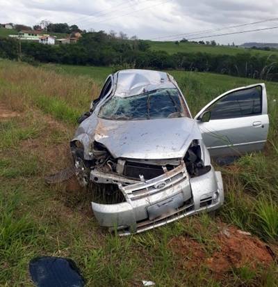 Vítima de acidente na BR-101 é encaminhada em estado grave ao Hospital São José 