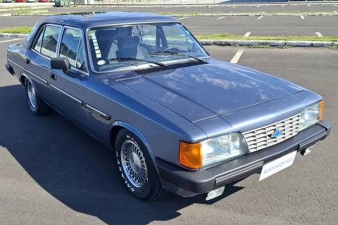 Chevrolet Opala Comodoro SL/E 1989: carro para frear a rotina