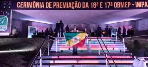 Aluno de Maracajá conquista medalha de ouro na Olimpíada Brasileira de Matemática