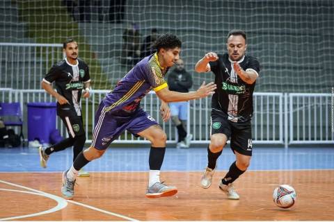 Municipal de Futsal entra em semana decisiva após goleada e jogos equilibrados em Cocal do Sul