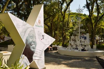 Acendimento das luzes na Praça Nereu Ramos acontece nesta sexta-feira