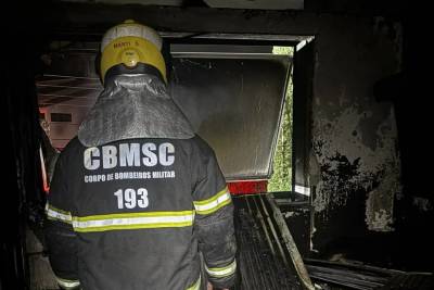 Aquecedor a óleo gera incêndio em residência de Criciúma