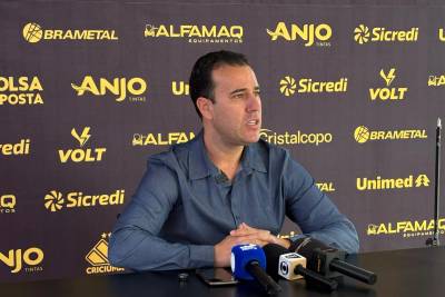 Gasparino afirma que Criciúma não recebeu contatos oficiais para saídas de atletas do clube