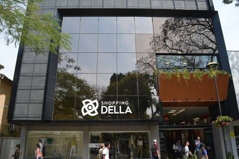 Outubro Rosa: Shopping Della recebe preview de bate-papo em prol da RFCC