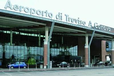 Aeroportos italianos iniciam racionamento de combustível