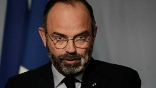 França supera 10 mil mortes por Covid-19