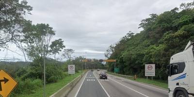 BR-101 em Balneário Camboriú terá bloqueio de pista na madrugada desta terça para reinstalação de radar