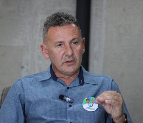 Forquilhinha: Dinho Rampinelli promete entrega de medicamentos 24 horas, mais médicos e reforço na segurança