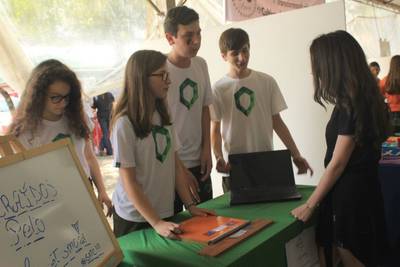 Feira de Ciências e Tecnologia movimenta alunos na Satc de Turvo