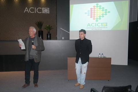 Cinema e literatura são temas de encontro