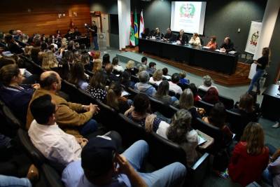 Audiência amplia debate sobre credenciamento de unidades de educação especial