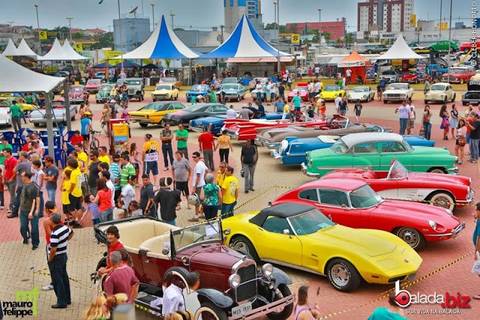 Parque das Nações recebe 4º Encontro de Carros Antigos