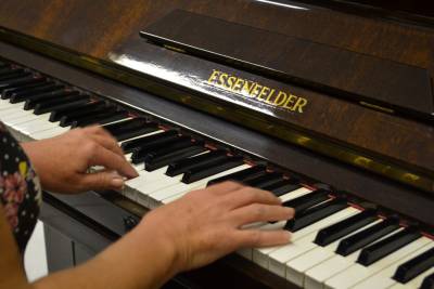 Unesc recebe doação de um piano Essenfelder