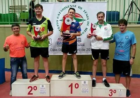 Criciúma conquista medalhas e se mantém na liderança