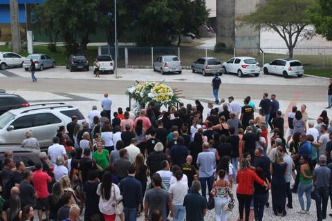 Emoção e homenagens marcam a despedida da ex-vereadora Tati Teixeira