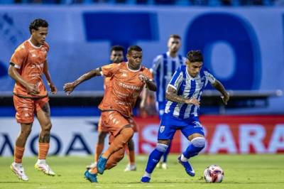Camboriú é o primeiro finalista da Taça Acesc