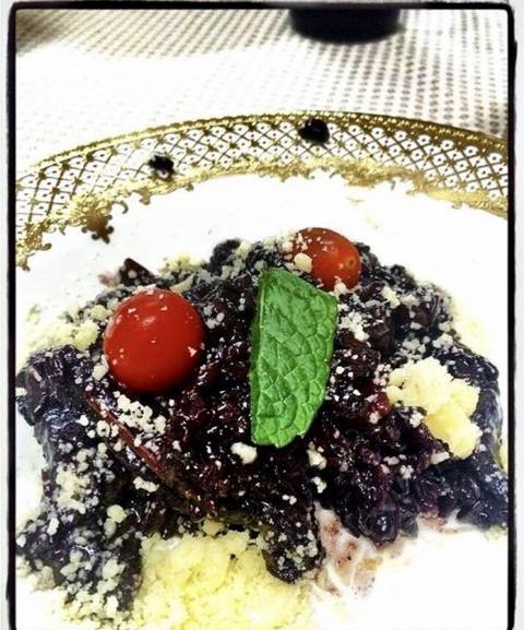 Risoto de Arroz Negro com Filé Mignon