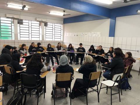 Colégio Universitário trabalha livro sobre autismo e promove roda de conversa