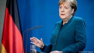 Merkel diz que medidas continuam em vigor até, pelo menos, 19 de abril 