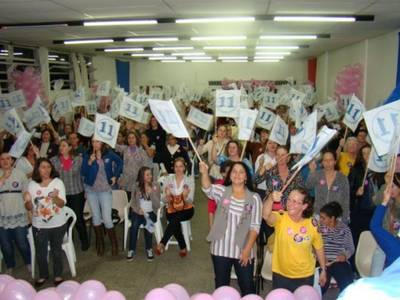 Forquilhinha: 400 mulheres se reúnem em encontro