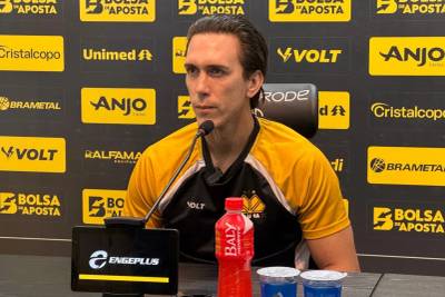 Nicolas explica ausências em treinos com o grupo e afirma estar bem