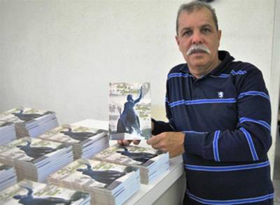Historiador profere palestra em Laguna