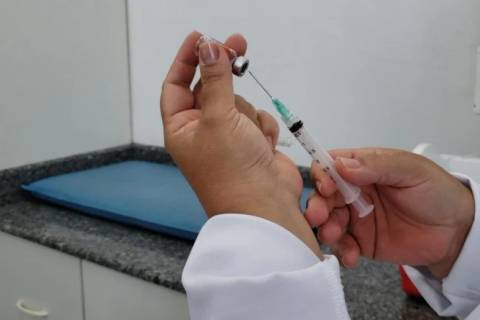 Secretaria de Saúde alerta para baixa procura de vacina contra coqueluche em Criciúma