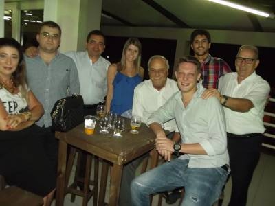 Diretores e colaboradores do Gruppo Sistemi Grafici & Design (SRS) em festa