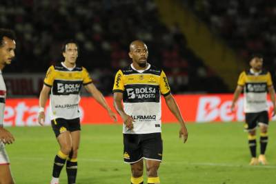 Ao vivo: Criciúma cede empate ao Botafogo-SP no último lance do jogo; veja repercussão