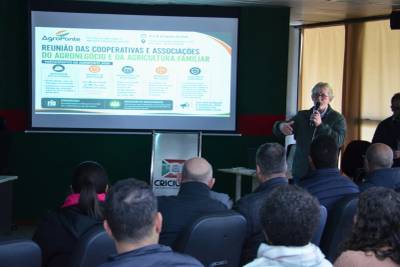 AgroPonte reúne cooperativas para alinhar participação da agricultura familiar na 15ª edição da feira