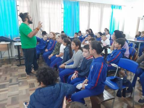 Projeto 'Culturas Africanas e Indígenas nas Unidades de Ensino' é realizado nas escolas de Criciúma