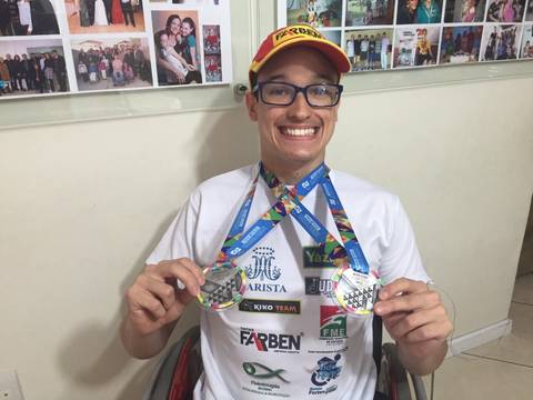 Criciumense traz duas medalhas das Paralimpíadas Escola