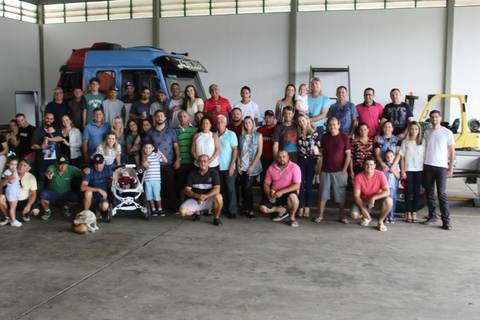 Colaboradores da Transportes Itália em Festa