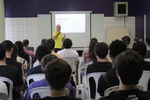 Primeiro curso de graduação matutino da UniSatc inicia as aulas com trocas de experiências