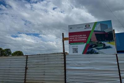 Secretário explica trâmites para empresa assumir obras da sede da nova Câmara de Criciúma
