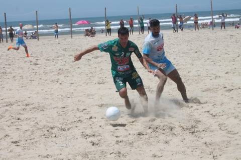 Praião define semifinalistas